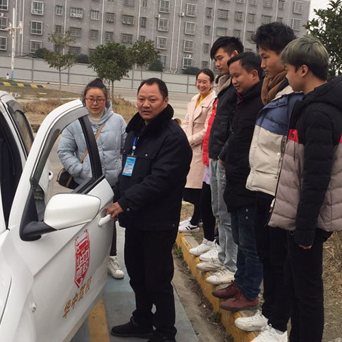 太子山中型載貨汽車駕駛員培訓駕校 專業培訓，安全駕駛